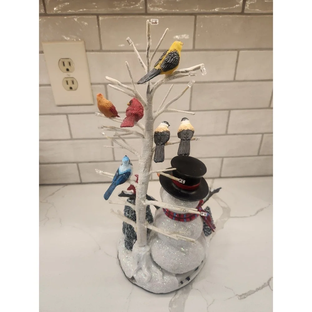 Bradford Exchange Winters Gathering Illuminated Musical Figurine See Description